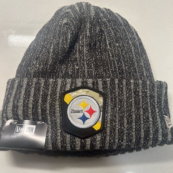 Steelers Gray Knit Beanie - Picture 2 of 3